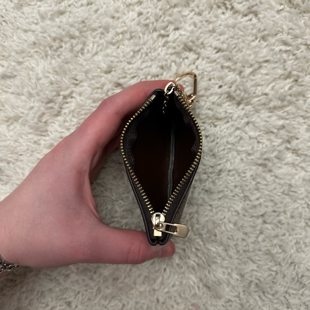 Keychain Wallet - Picture 2 of 2